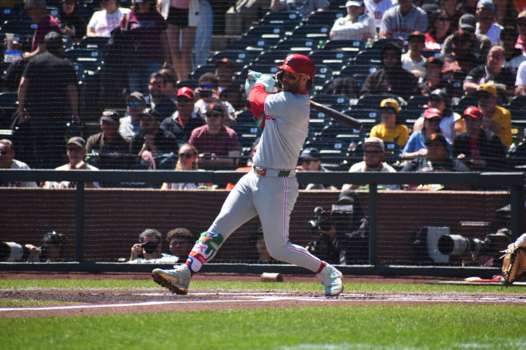 Bryce Harper batting against Tyler Mahle and the Giants