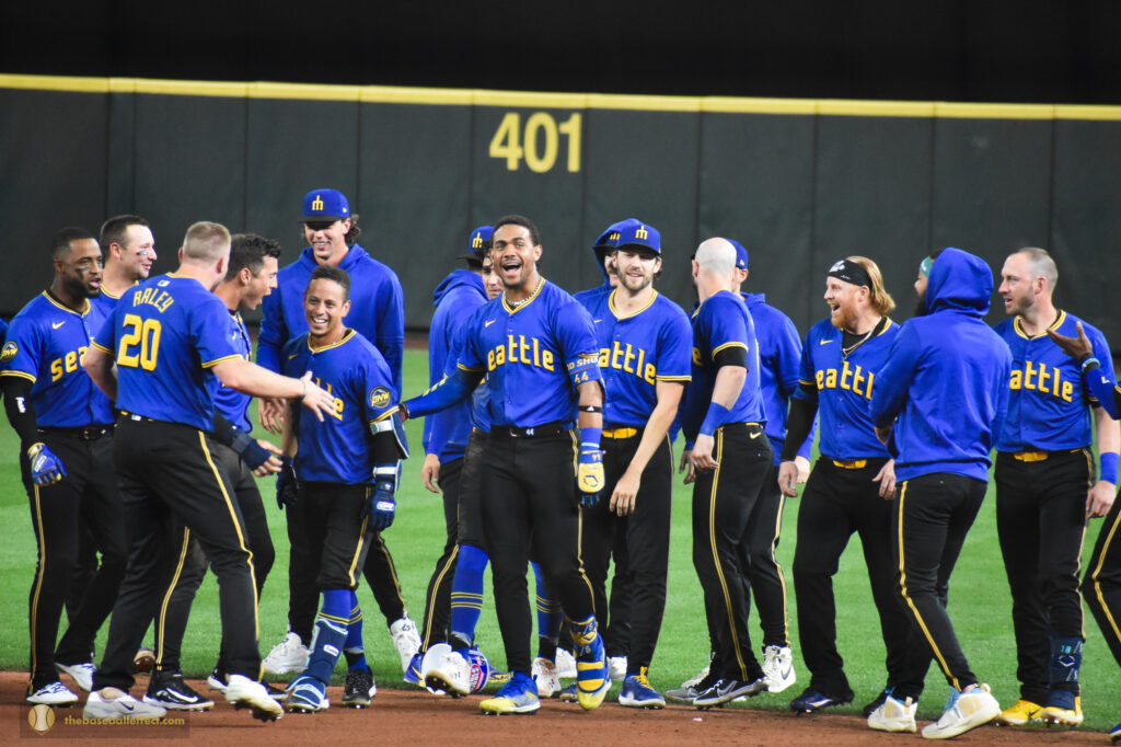 Mariners smile after their walk-off win, Giants - Mariners, T-Mobile Park 2024