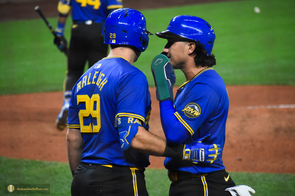Cal Raleigh discusses hitting strategy with teammate, Giants - Mariners, T-Mobile Park 2024